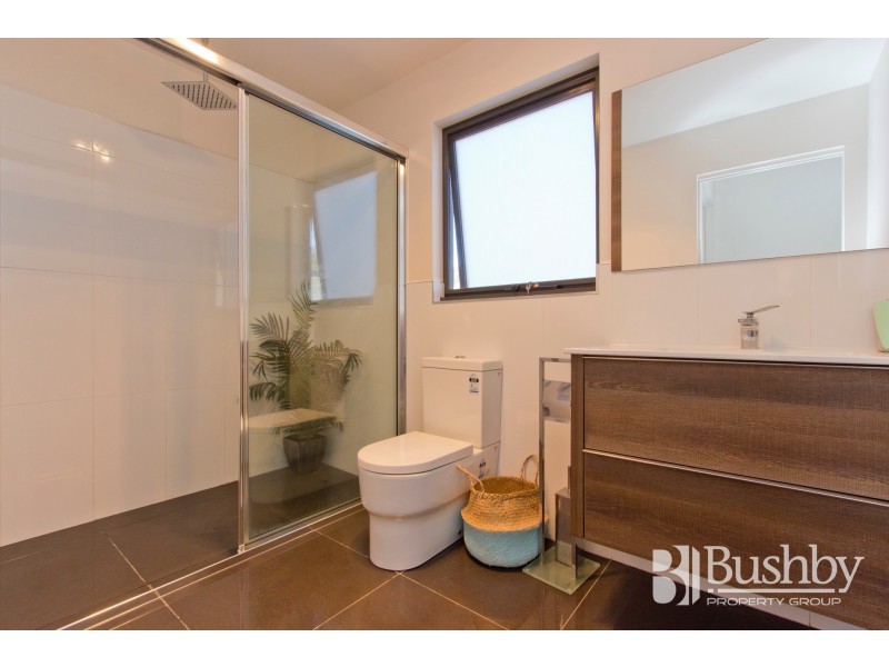 2/10 Friary Court, Riverside TAS 7250