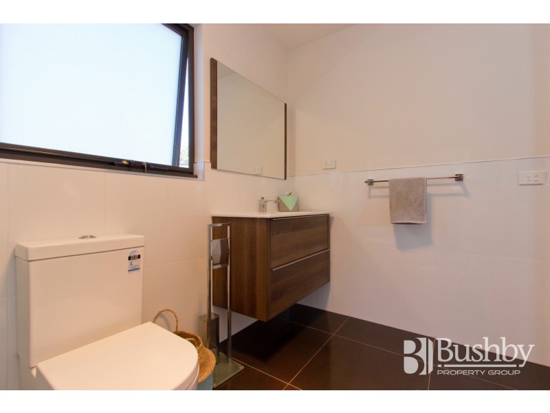 2/10 Friary Court, Riverside TAS 7250