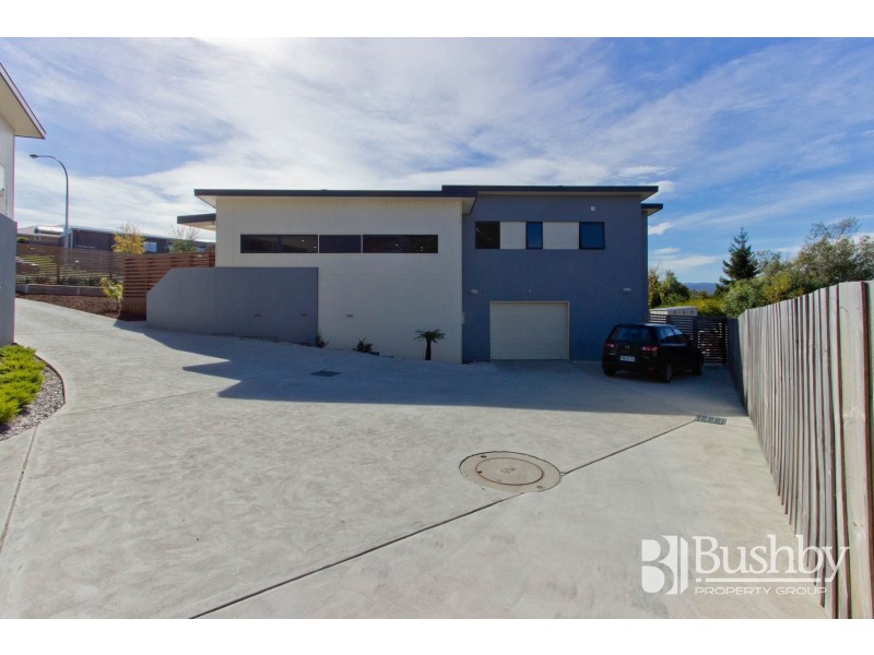 2/10 Friary Court, Riverside TAS 7250