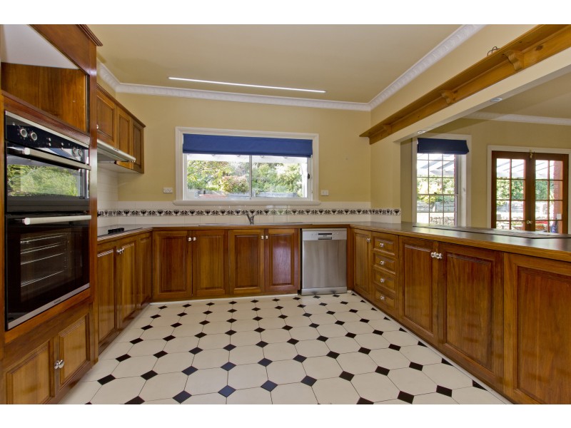 52 Bayview Drive, Blackstone Heights TAS 7250