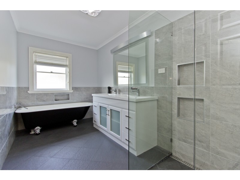 52 Bayview Drive, Blackstone Heights TAS 7250