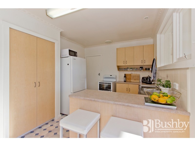 25 Arnold Street, Newnham TAS 7248