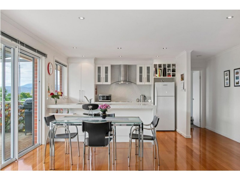 2/7 Chevron Place, Riverside TAS 7250