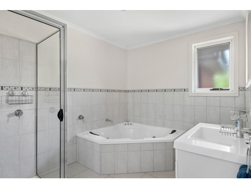 2/7 Chevron Place, Riverside TAS 7250