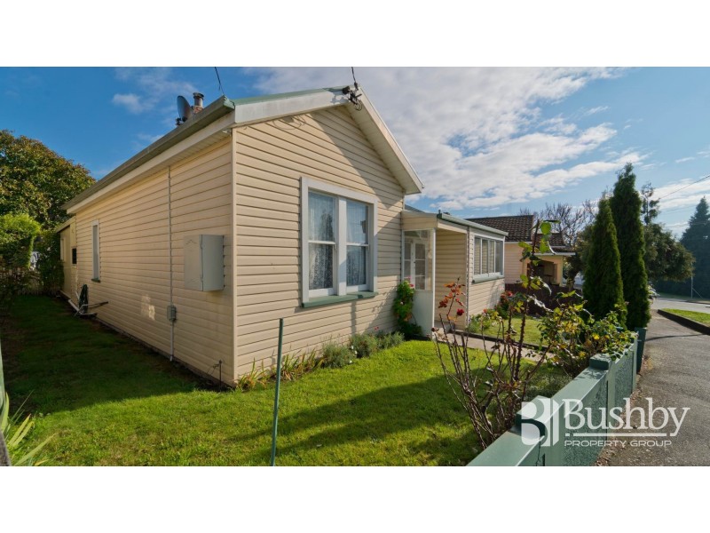 2 Connaught Crescent, West Launceston TAS 7250