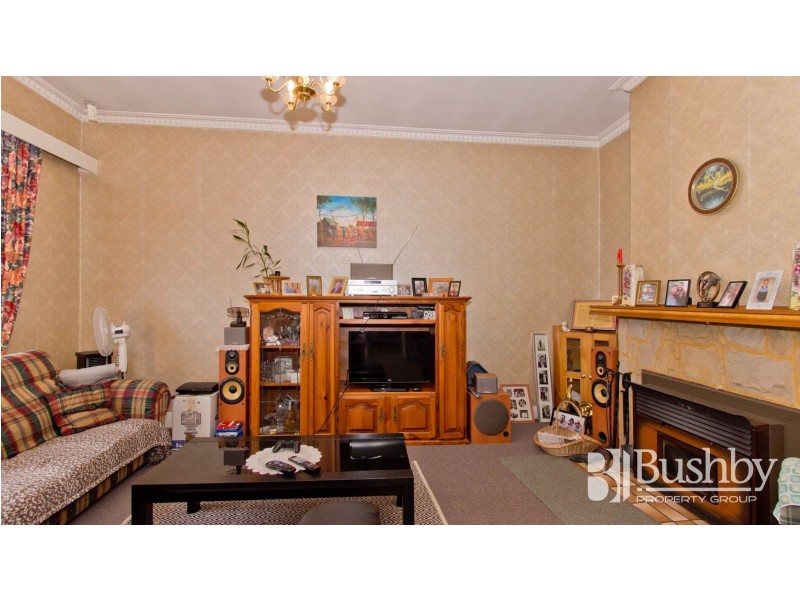 2 Connaught Crescent, West Launceston TAS 7250