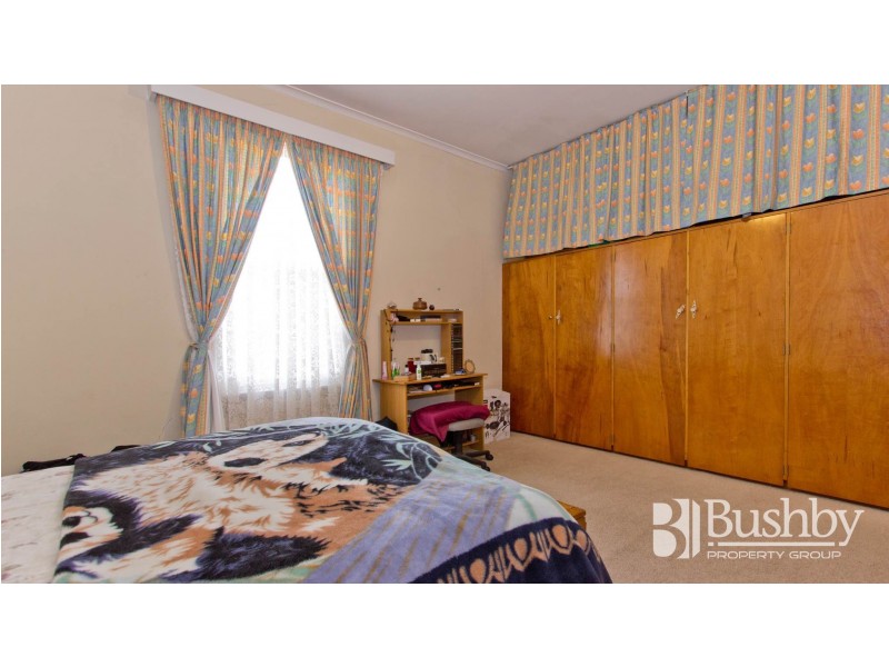 2 Connaught Crescent, West Launceston TAS 7250