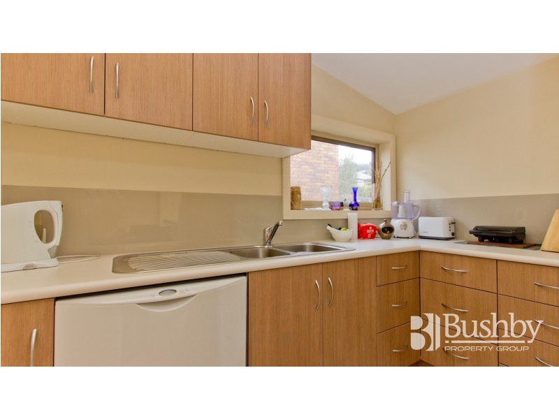 2 Connaught Crescent, West Launceston TAS 7250