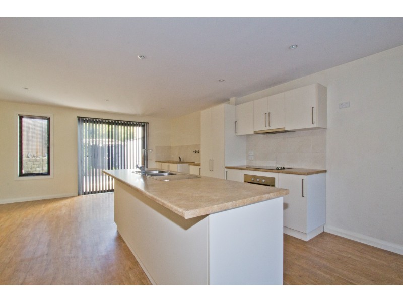 4/2A Carr Street, Kings Meadows TAS 7249