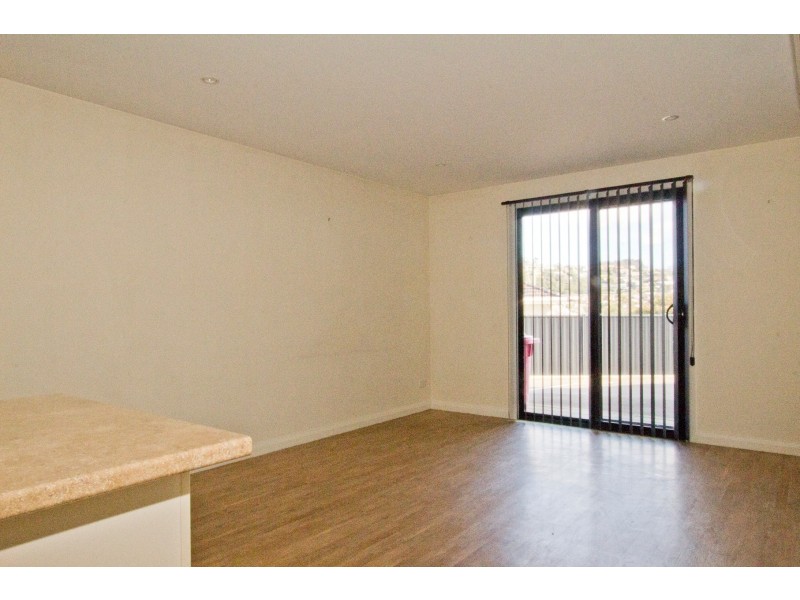 4/2A Carr Street, Kings Meadows TAS 7249
