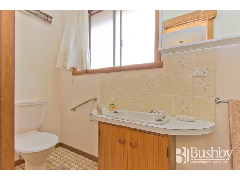 8 Bimbimbi Avenue, Prospect Vale TAS 7250