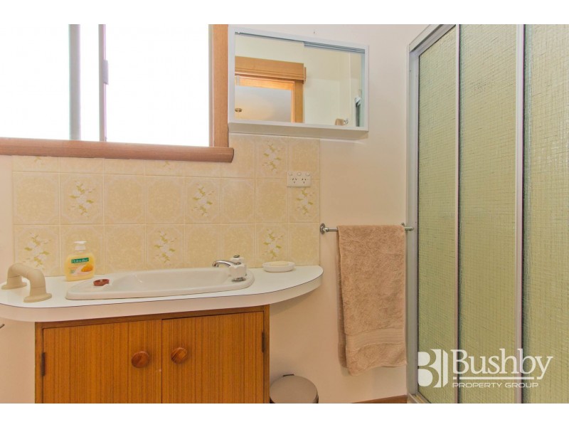 8 Bimbimbi Avenue, Prospect Vale TAS 7250