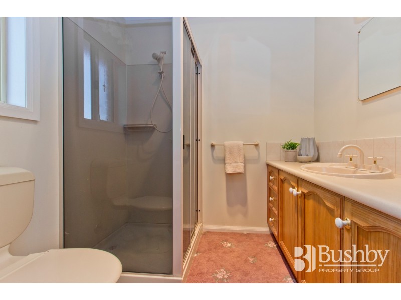 4 Somerset Place, Prospect Vale TAS 7250