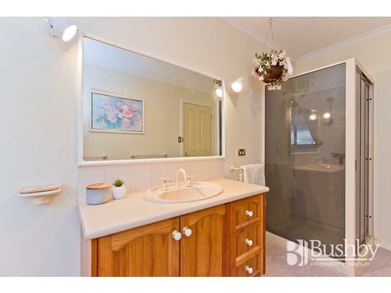 4 Somerset Place, Prospect Vale TAS 7250