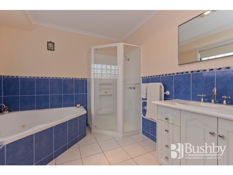 2 Chelmsford Close, Prospect Vale TAS 7250