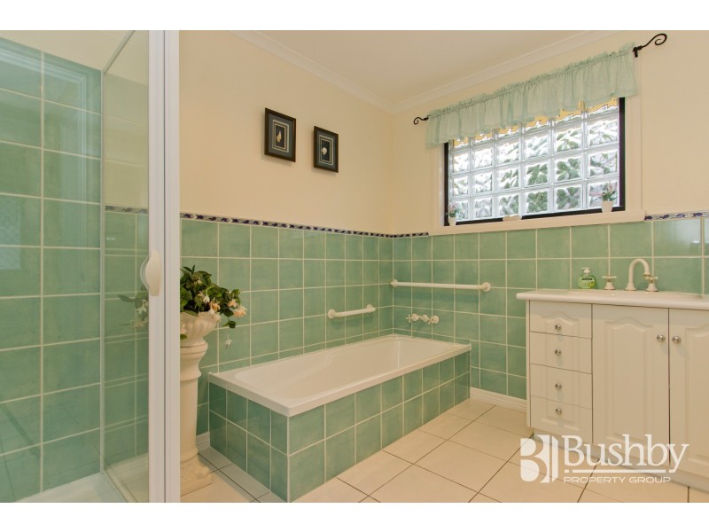 2 Chelmsford Close, Prospect Vale TAS 7250