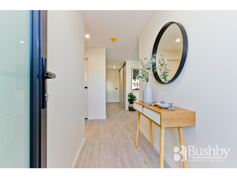 1/20 Ross Avenue, Invermay TAS 7248