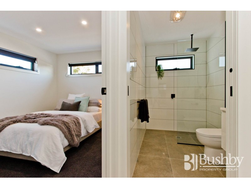 1/20 Ross Avenue, Invermay TAS 7248