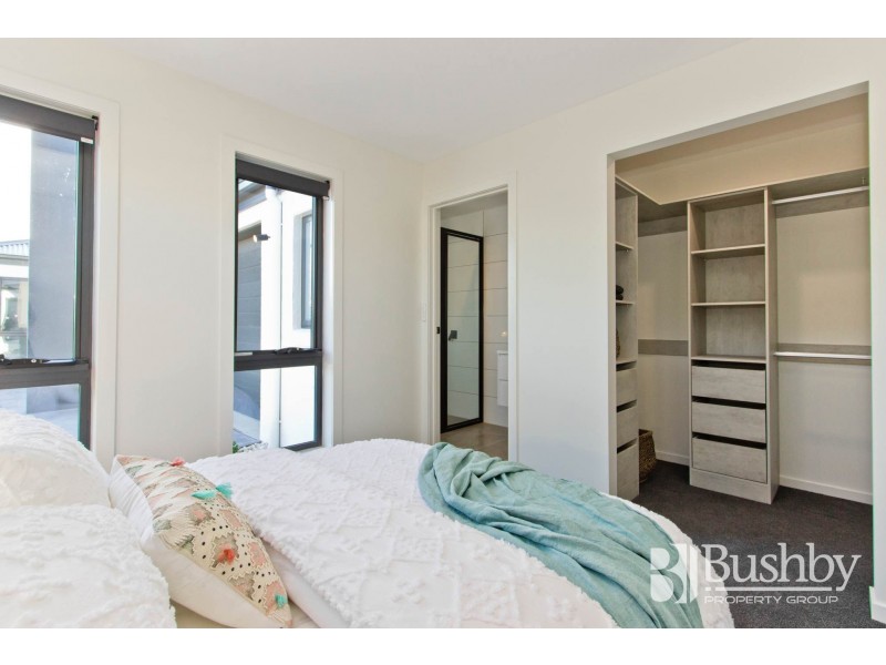 1/20 Ross Avenue, Invermay TAS 7248