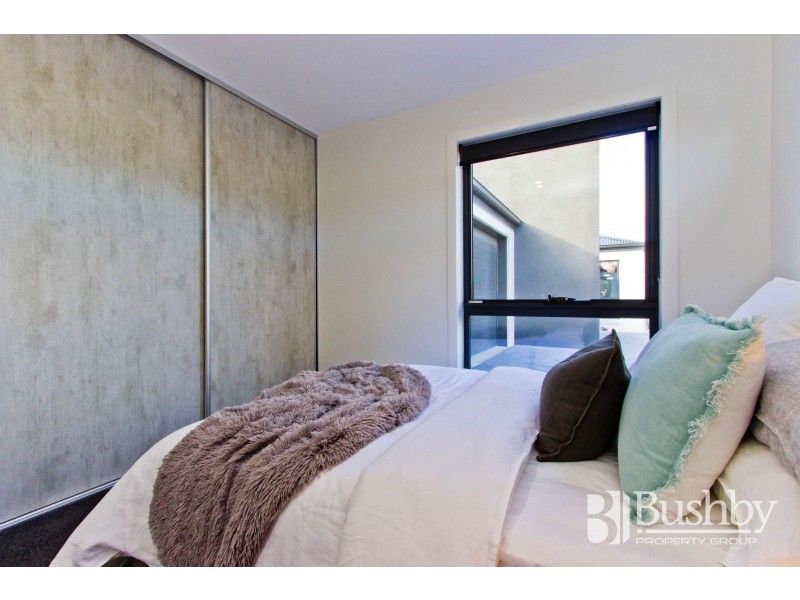 2/20 Ross Avenue, Invermay TAS 7248