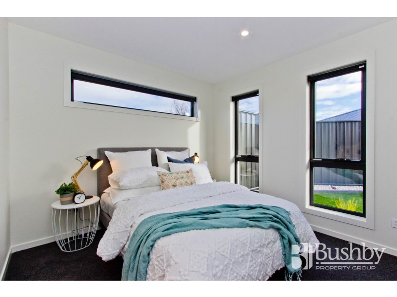 2/20 Ross Avenue, Invermay TAS 7248