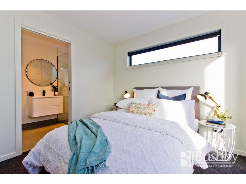 2/20 Ross Avenue, Invermay TAS 7248