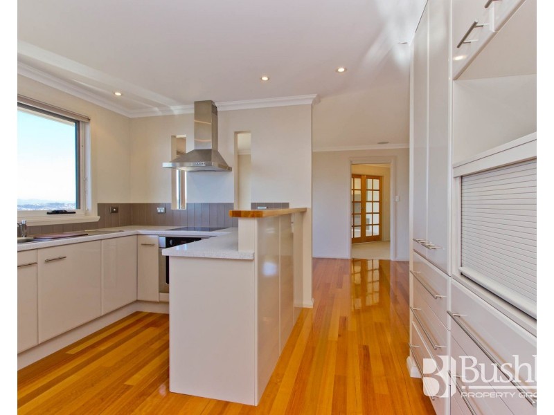 48 Lachlan Parade, Trevallyn TAS 7250