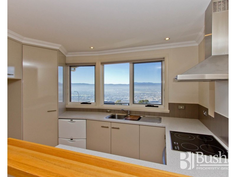 48 Lachlan Parade, Trevallyn TAS 7250