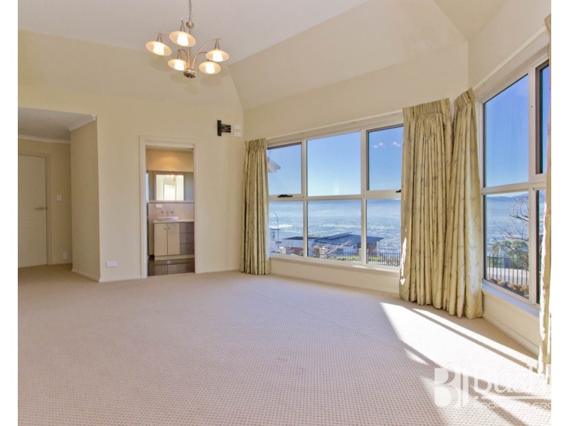48 Lachlan Parade, Trevallyn TAS 7250