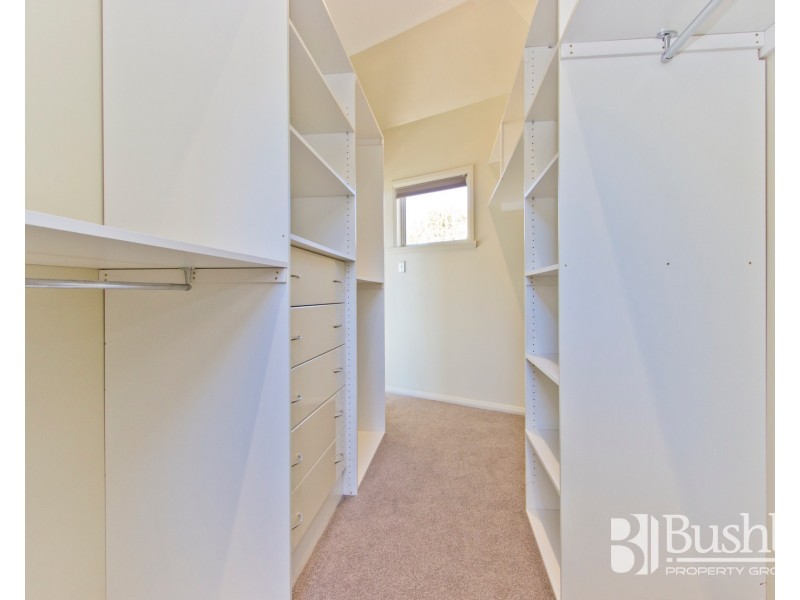 48 Lachlan Parade, Trevallyn TAS 7250