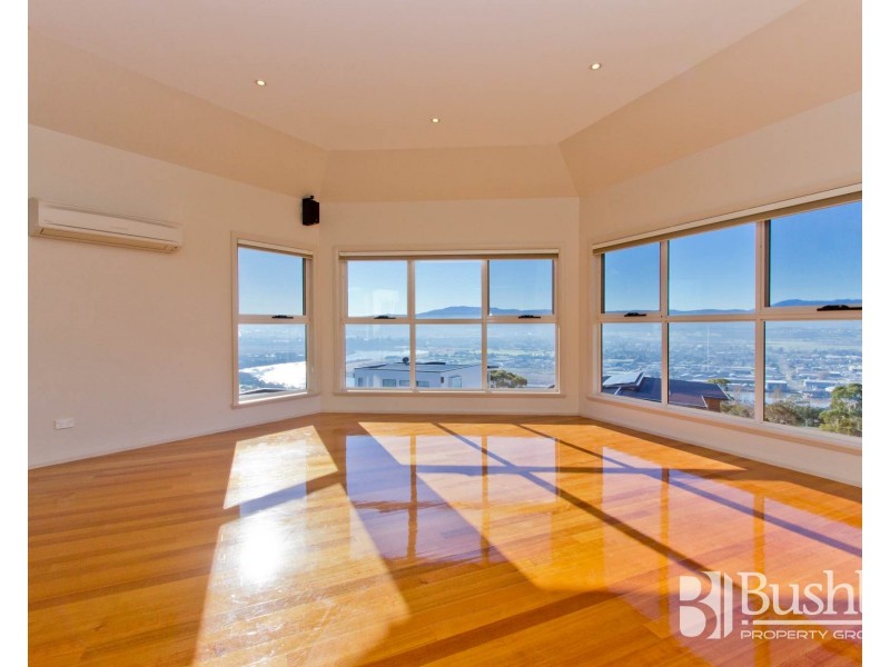 48 Lachlan Parade, Trevallyn TAS 7250