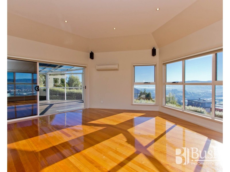 48 Lachlan Parade, Trevallyn TAS 7250