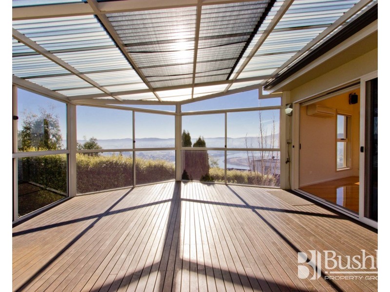 48 Lachlan Parade, Trevallyn TAS 7250