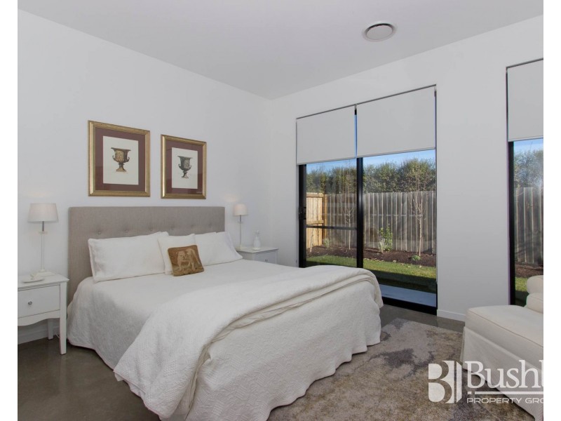 9 Ivy lane, Newstead TAS 7250