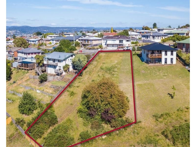 44 Crandon Crescent, Newnham TAS 7248