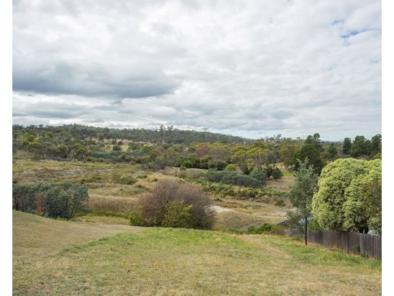 44 Crandon Crescent, Newnham TAS 7248