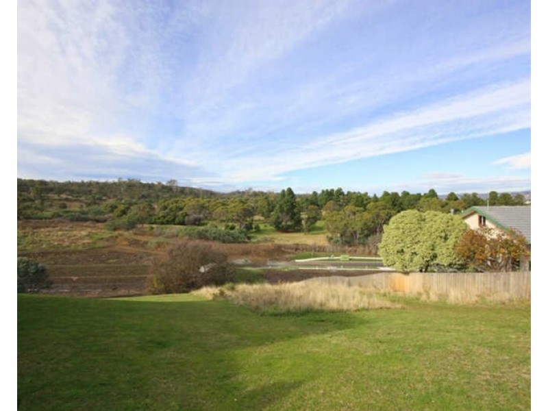 44 Crandon Crescent, Newnham TAS 7248