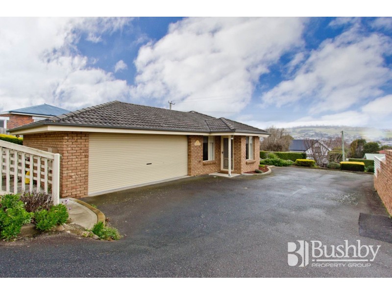 1/2 Carrera Place, Norwood TAS 7250