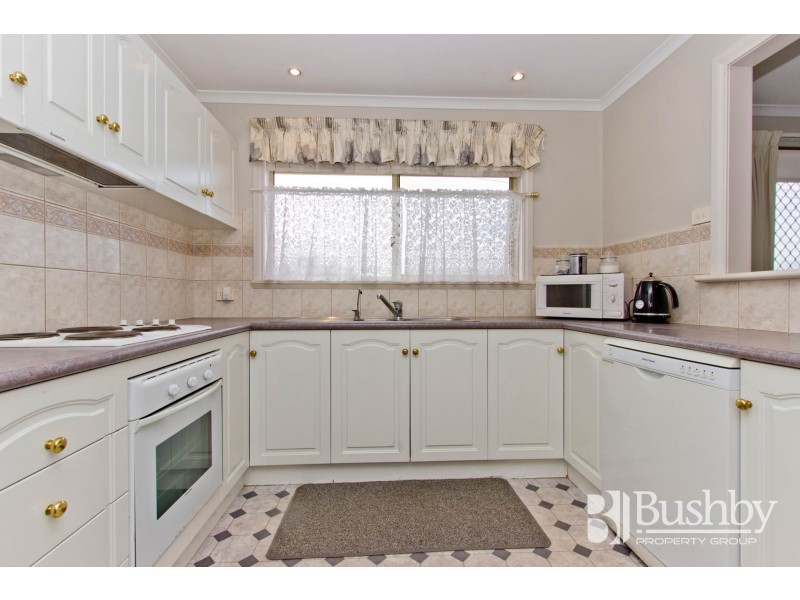 1/2 Carrera Place, Norwood TAS 7250