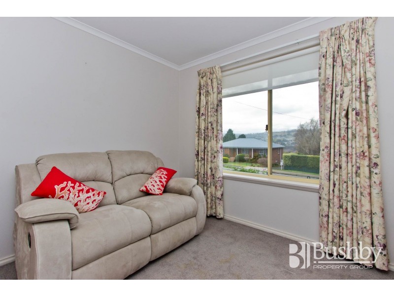 1/2 Carrera Place, Norwood TAS 7250