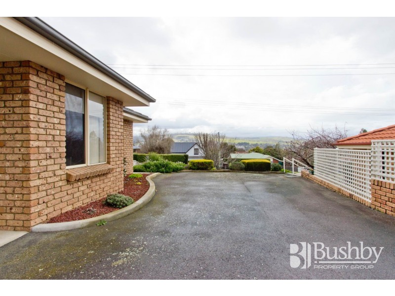 1/2 Carrera Place, Norwood TAS 7250