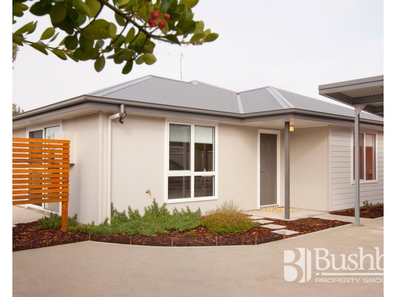 2/31 Foch Street, Mowbray TAS 7248