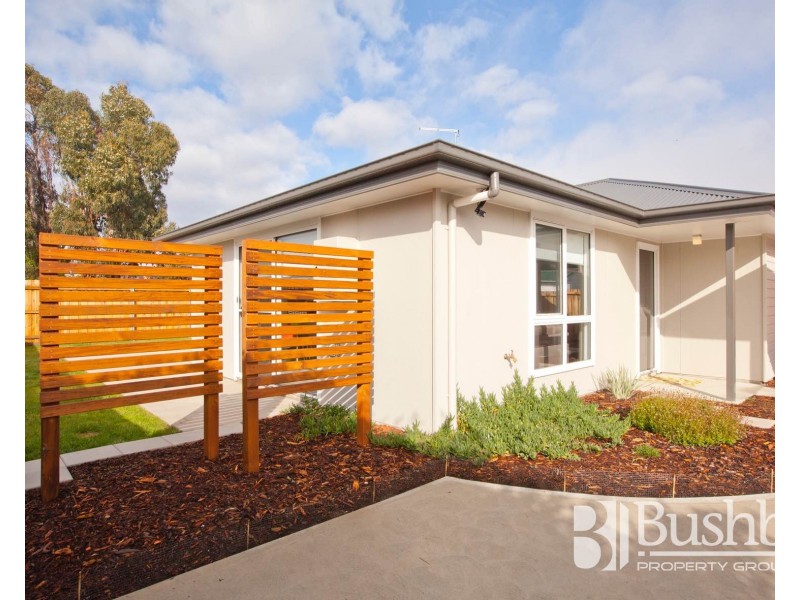 2/31 Foch Street, Mowbray TAS 7248