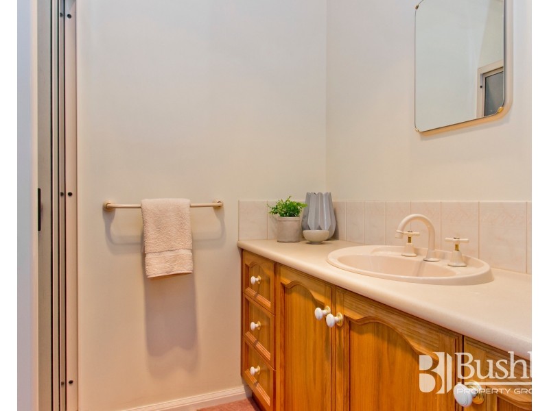 4 Somerset Place, Prospect Vale TAS 7250