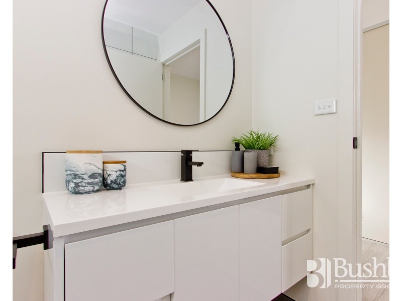 2/20 Ross Avenue, Invermay TAS 7248