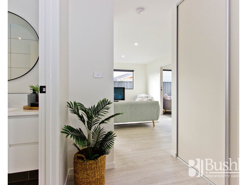 2/20 Ross Avenue, Invermay TAS 7248