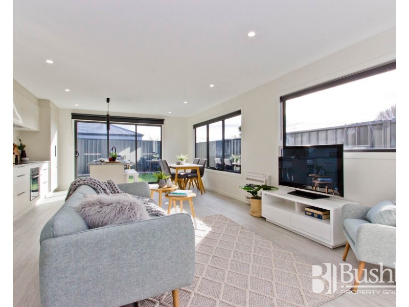 2/20 Ross Avenue, Invermay TAS 7248
