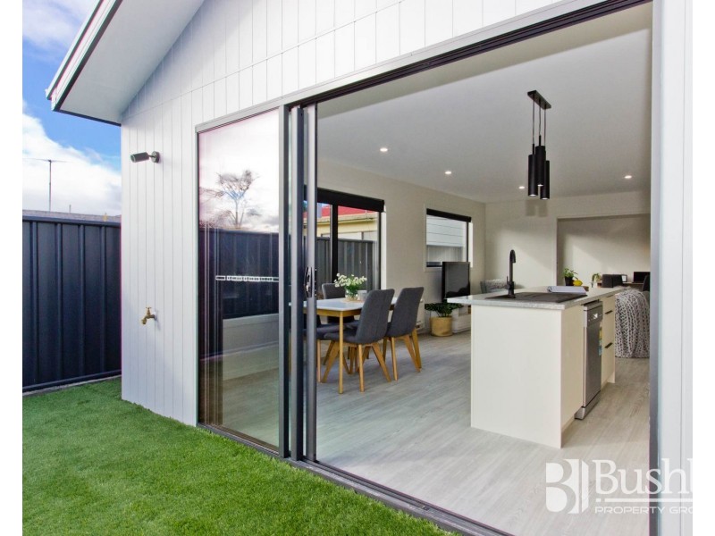 2/20 Ross Avenue, Invermay TAS 7248