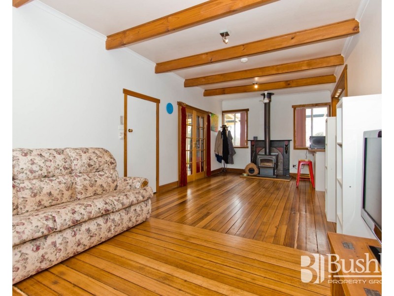 2 Veterans Row, Westbury TAS 7303