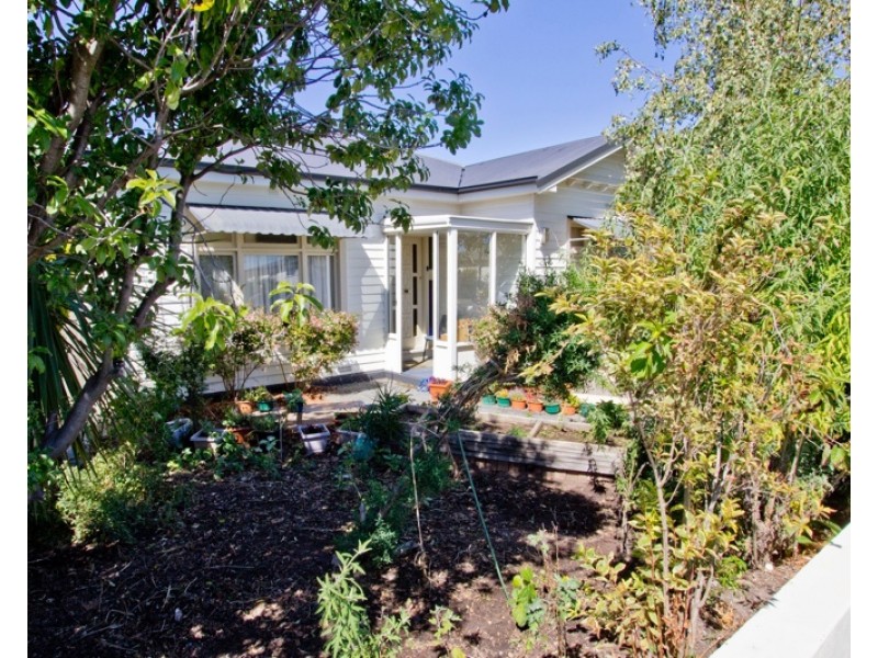 1/10 Winston Street, Mowbray TAS 7248